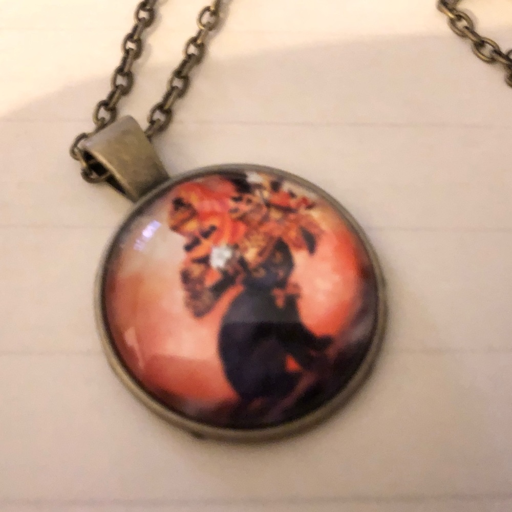 Halloween kitty necklace - Picture 3 of 4